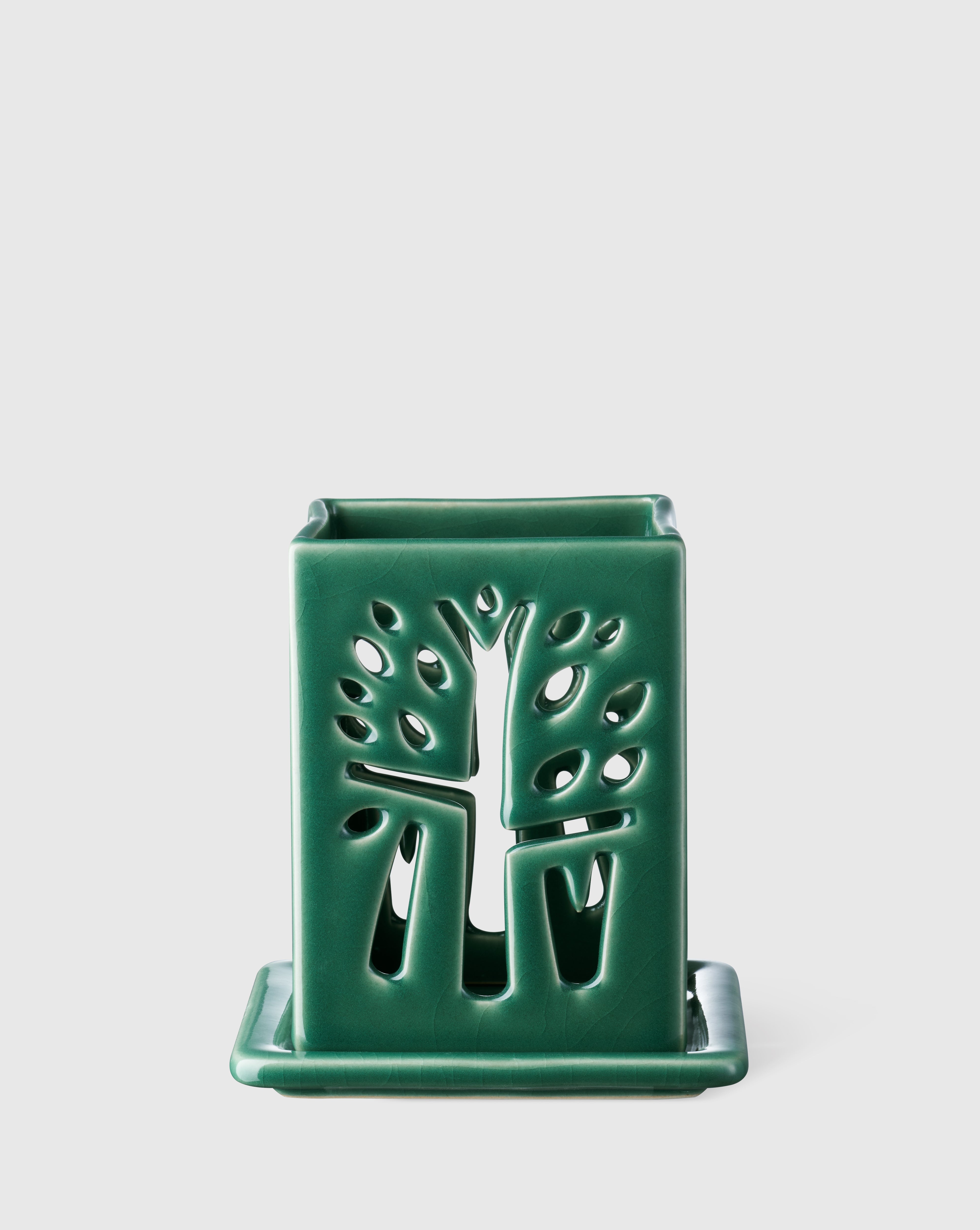 Classic Celadon Ceramic Oil Burner - Large | Banyan Tree Essentials
